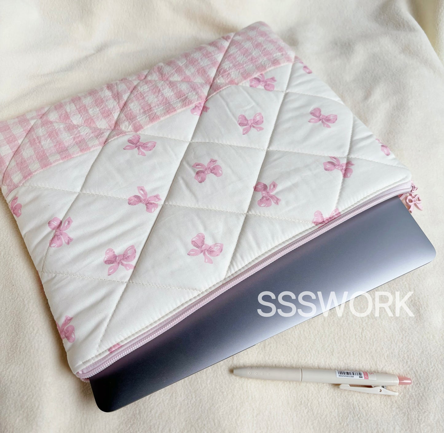 Pink bow handmade quilted Laptop Sleeve, Quilted iPad Pouch, Gift for her
