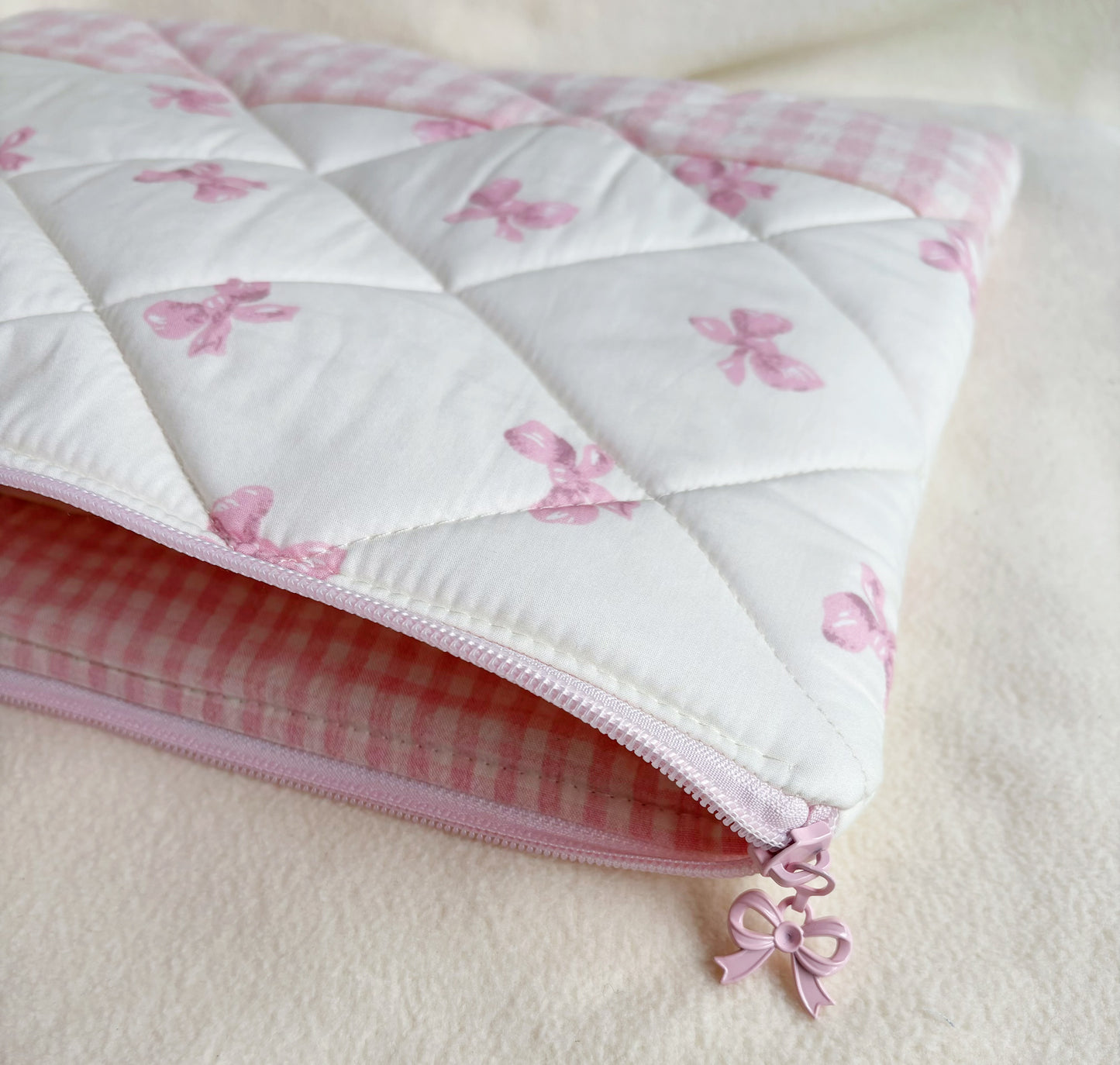 Pink bow handmade quilted Laptop Sleeve, Quilted iPad Pouch, Gift for her