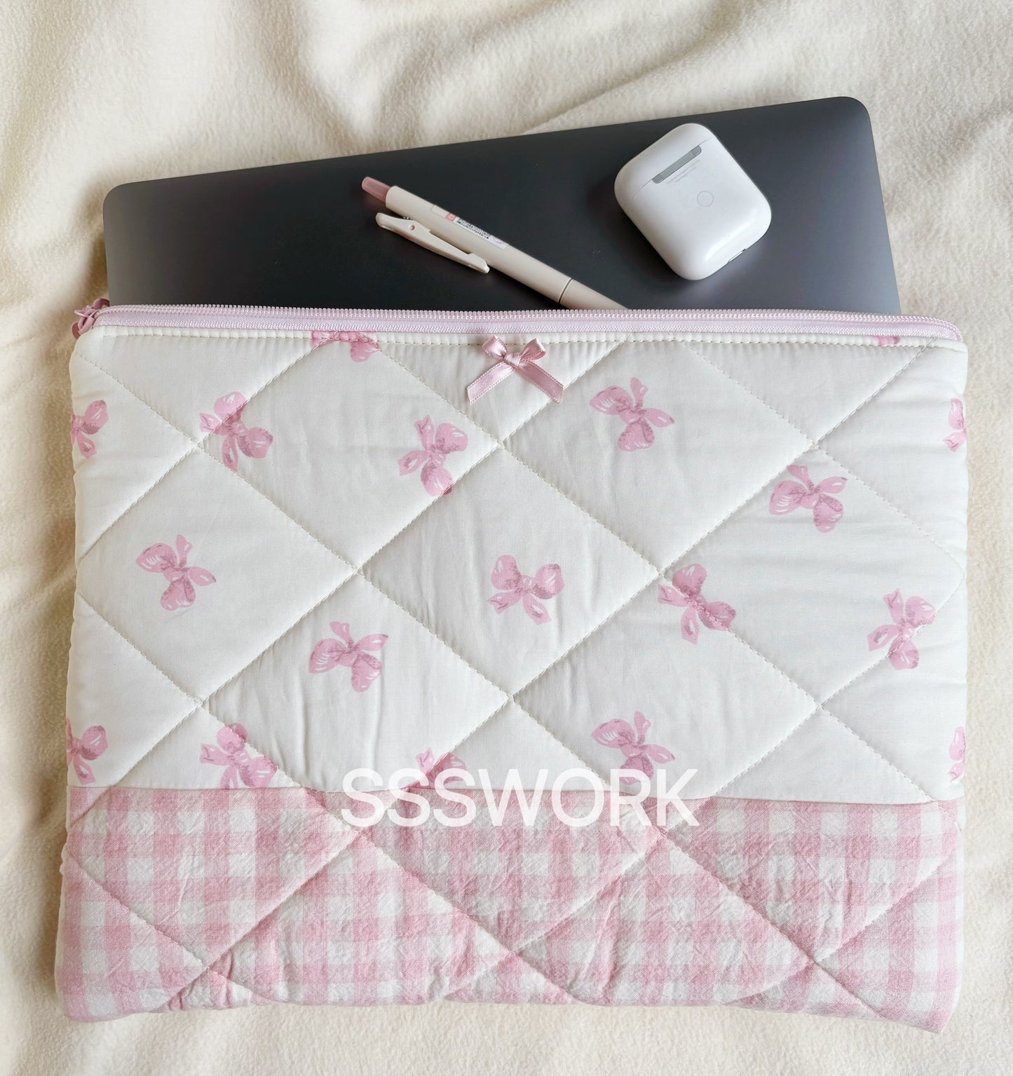 Pink bow handmade quilted Laptop Sleeve, Quilted iPad Pouch, Gift for her