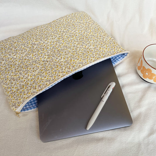 Handmade quilted Laptop Sleeve, Quilted iPad Pouch, Laptop bag/sleeve