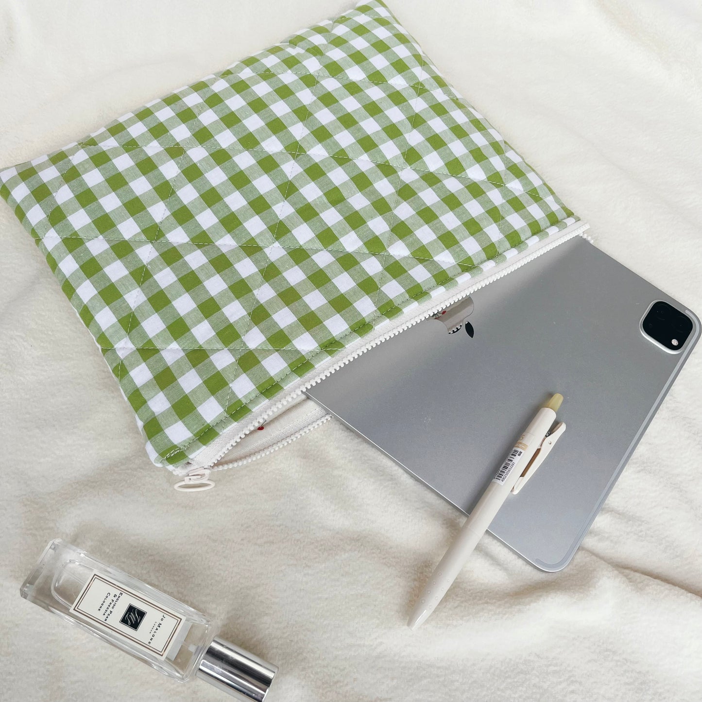 Handmade quilted Laptop Sleeve, Quilted iPad Pouch, Green gingham with cherry lining laptop bag