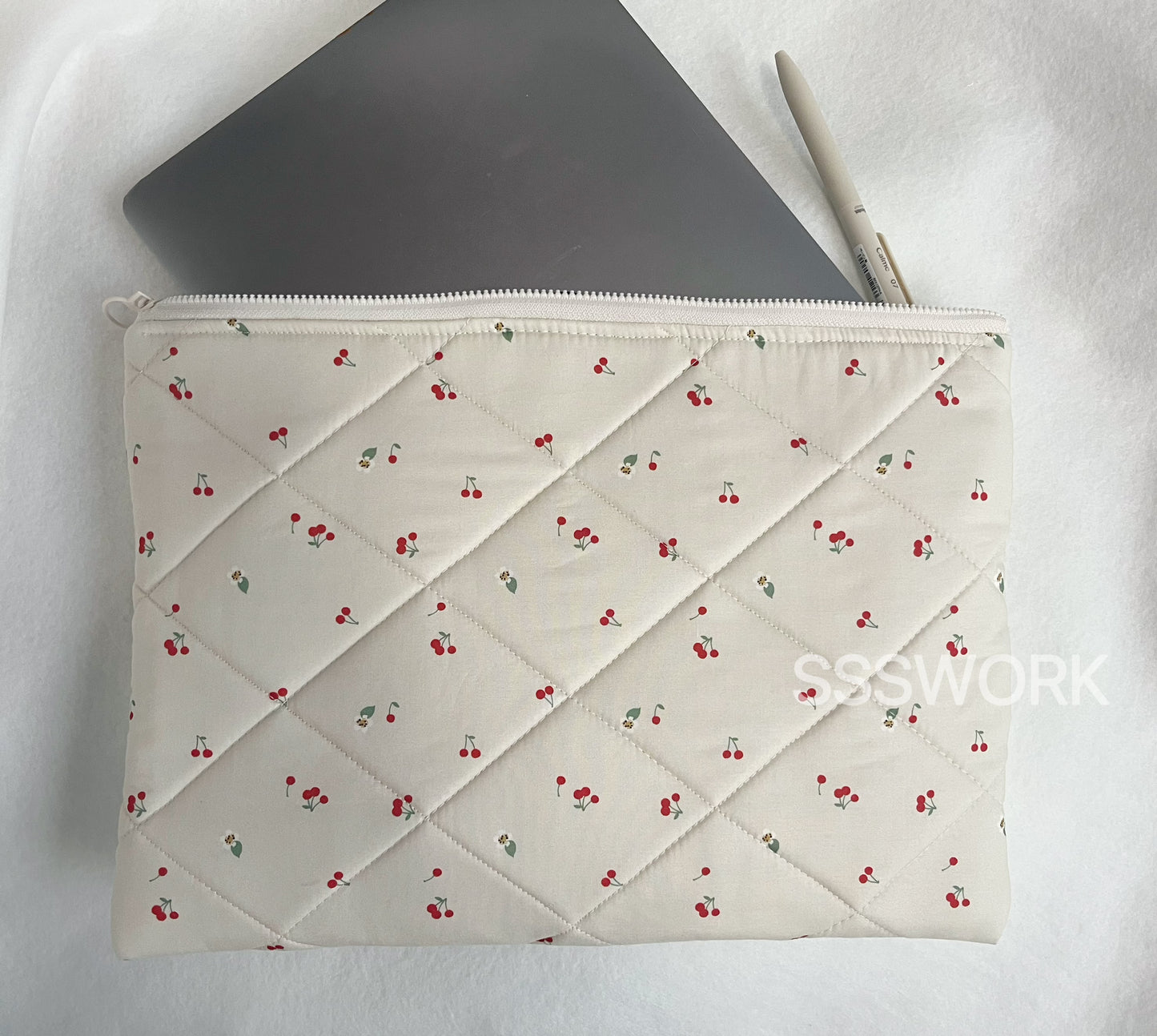 Handmade quilted Laptop Sleeve, Quilted iPad Pouch, Cherry with Green gingham lining laptop bag