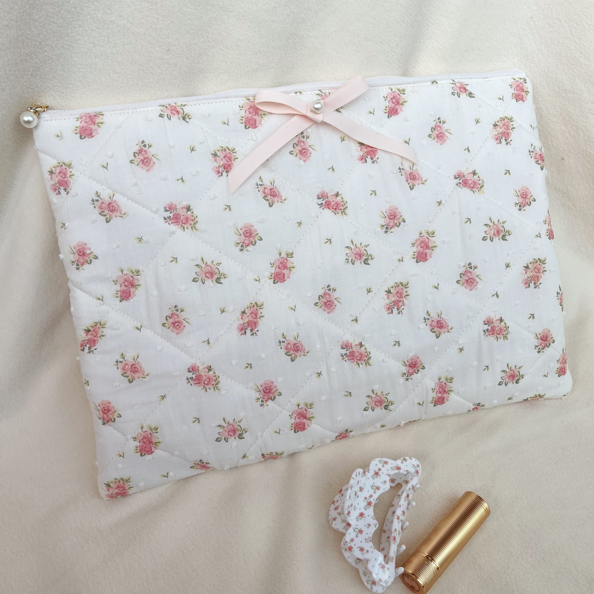 Quilted laptop sleeve