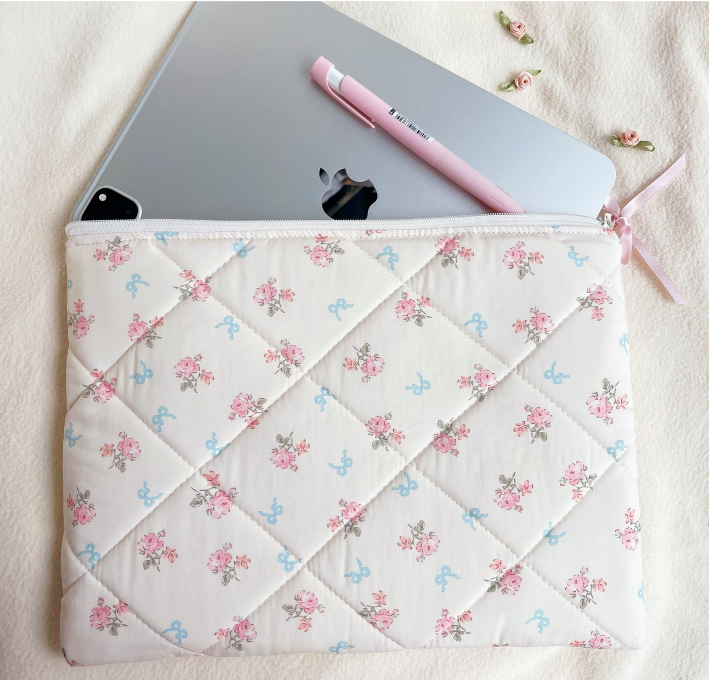 Beautiful flowers and bow handmade quilted Laptop Sleeve