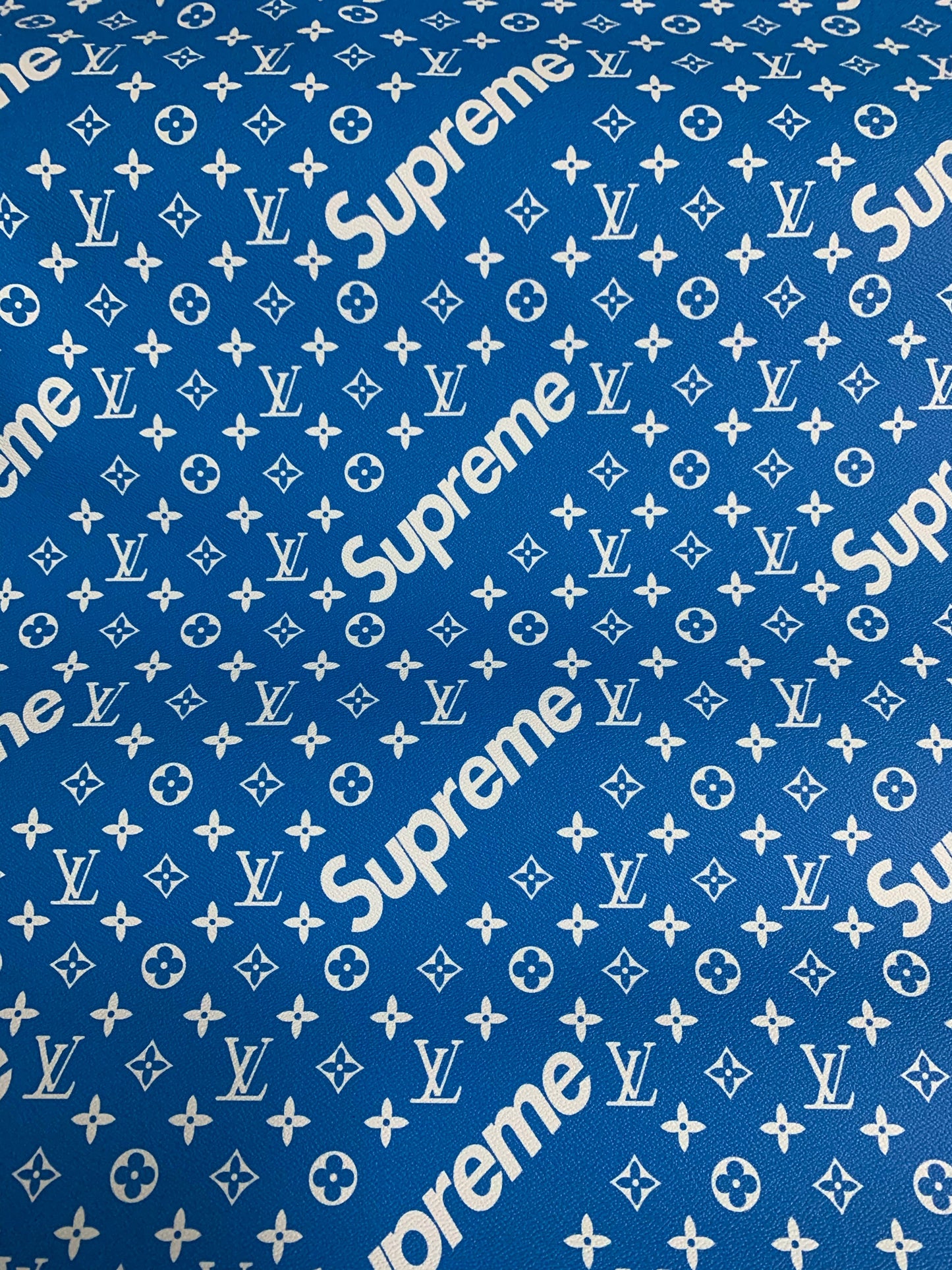 Blue Sup Leather Fabric for Fashion Custom