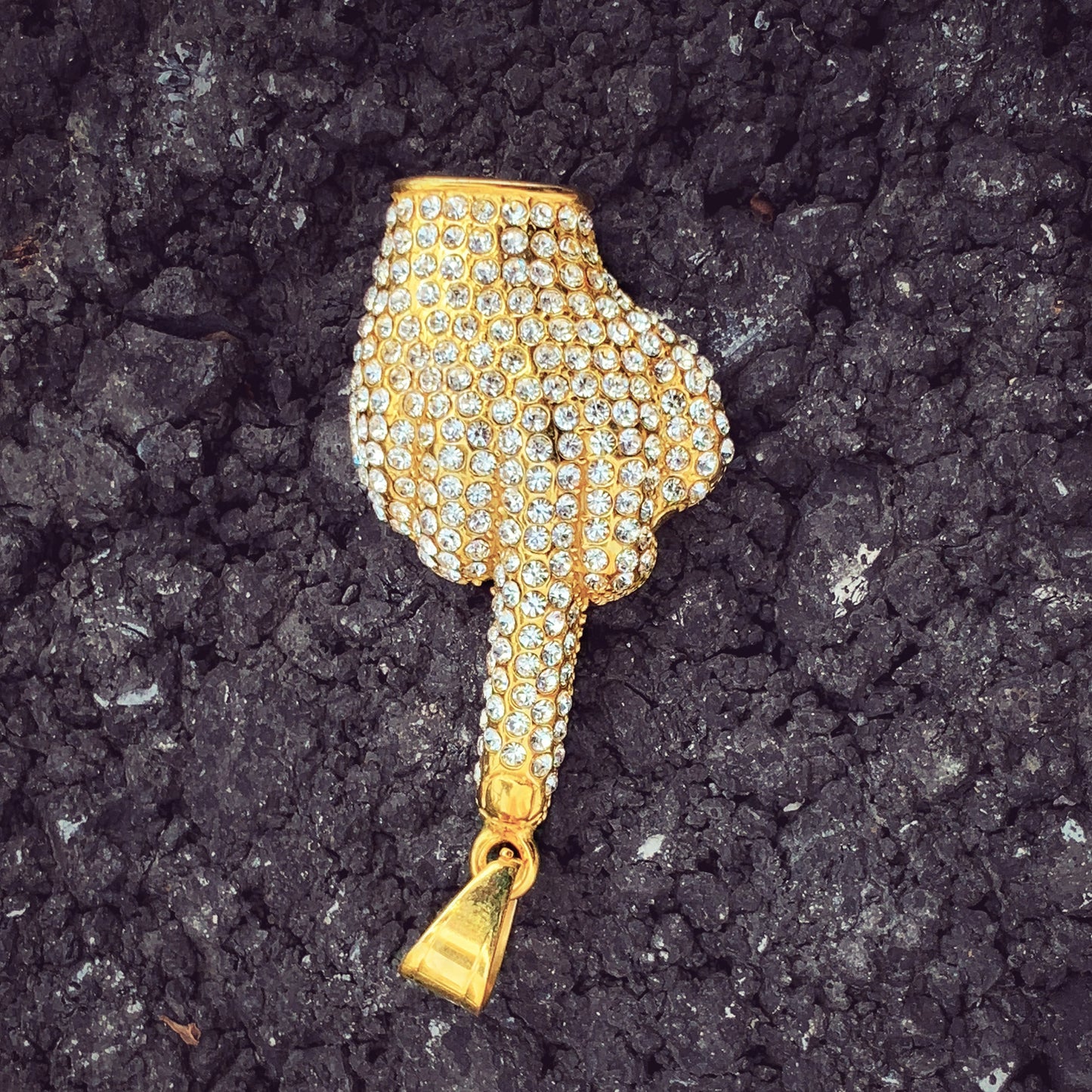 Finger Diamond Gold Pendant