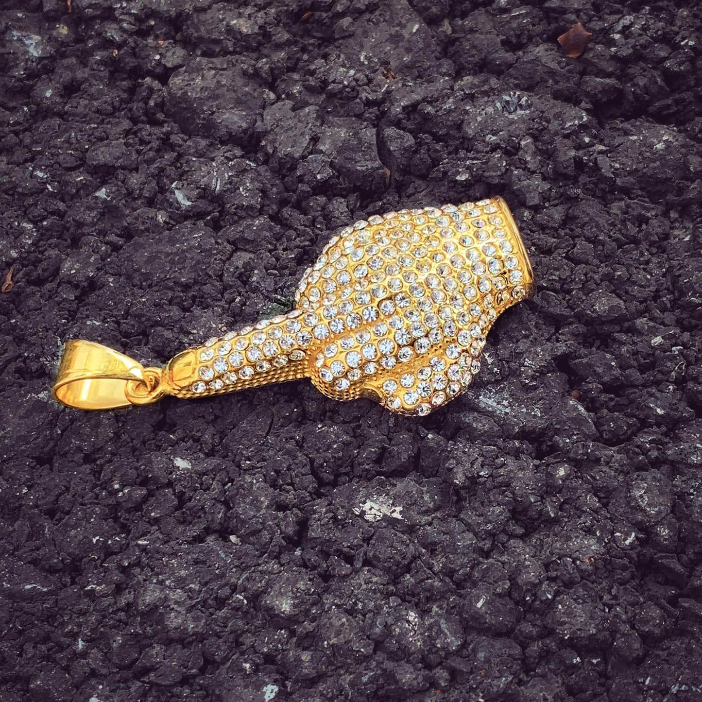 Finger Diamond Gold Pendant