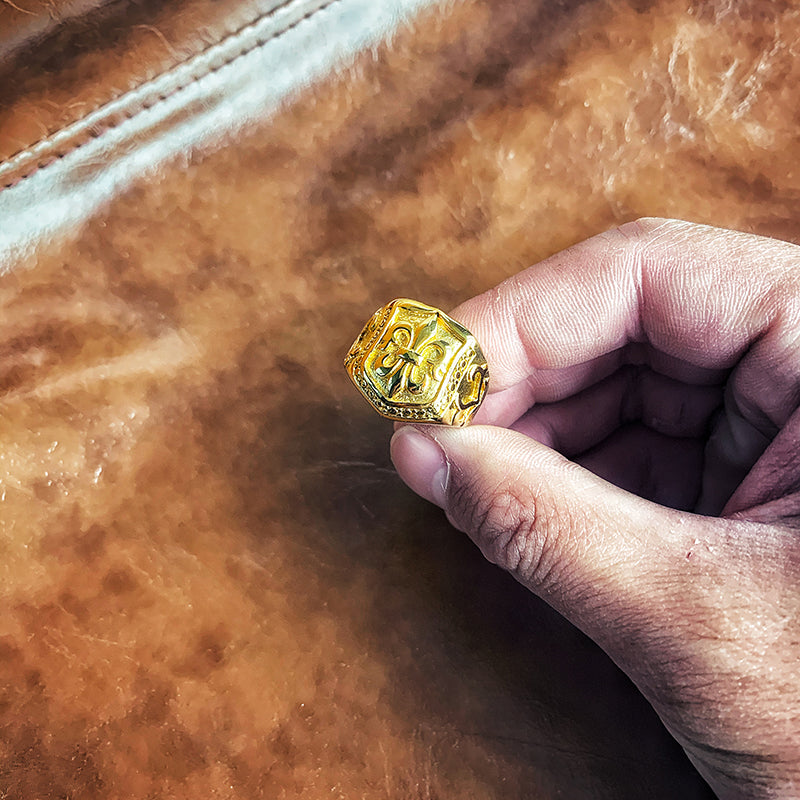 C Hearts Gold Ring