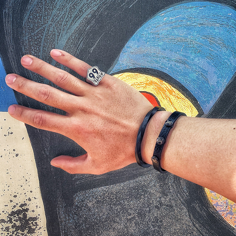 Metal Twist Matte Bangle
